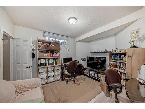 166 Tarawood Lane Ne, Calgary, AB - Indoor