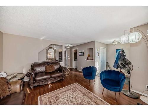 166 Tarawood Lane Ne, Calgary, AB - Indoor