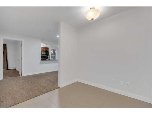 4114-1317 27 Street Se, Calgary, AB - Indoor Photo Showing Other Room