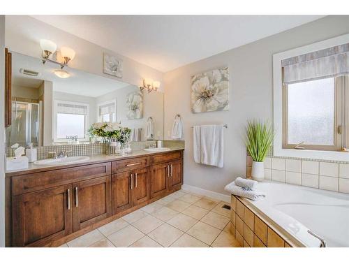 1622 Montrose Terrace Se, High River, AB - Indoor Photo Showing Bathroom