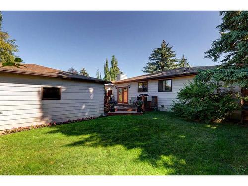 151 Deer Park Place Se, Calgary, AB - Outdoor