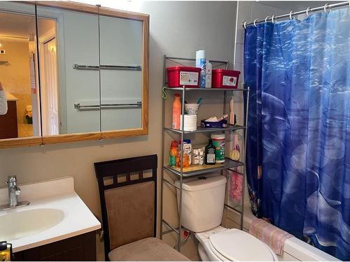 810-221 6 Avenue Se, Calgary, AB - Indoor Photo Showing Bathroom