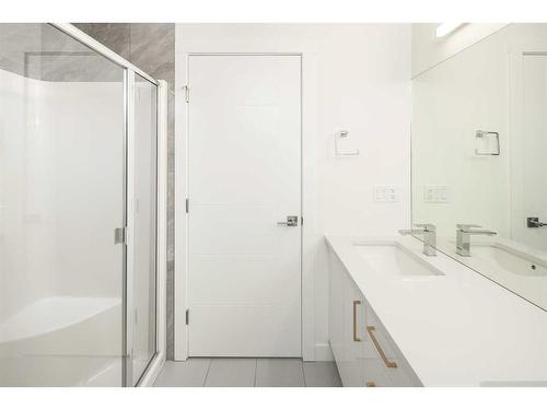 340 Sage Hill Circle Nw, Calgary, AB - Indoor Photo Showing Bathroom