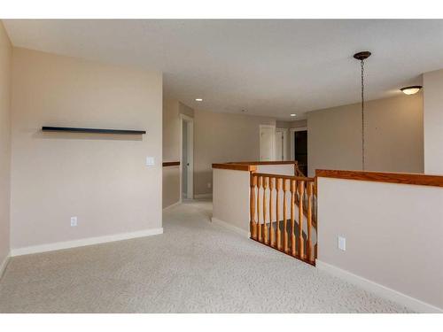 47 Discovery Ridge Circle Sw, Calgary, AB - Indoor Photo Showing Bedroom