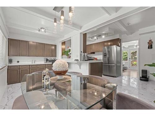 1123 14 Street Nw, Calgary, AB - Indoor