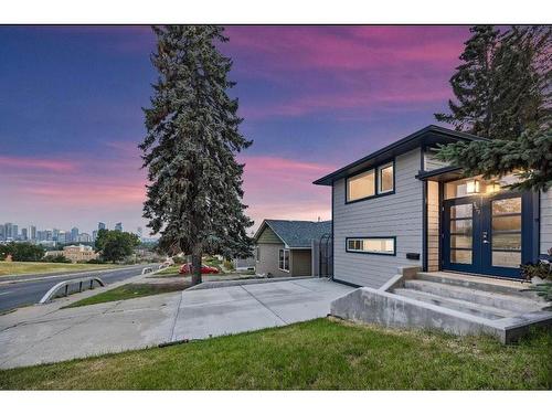 1123 14 Street Nw, Calgary, AB - Outdoor