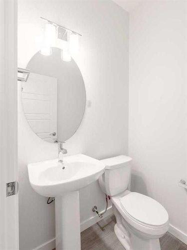 363-301 Redstone Boulevard Ne, Calgary, AB - Indoor Photo Showing Bathroom