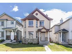 25 Saddlefield Crescent NE Calgary, AB T3J 4Z6