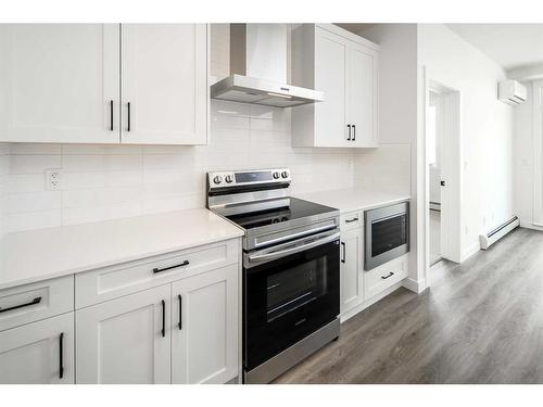 1305-55 Lucas Way Nw, Calgary, AB - Indoor Photo Showing Kitchen