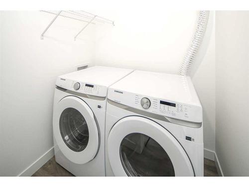 1305-55 Lucas Way Nw, Calgary, AB - Indoor Photo Showing Laundry Room