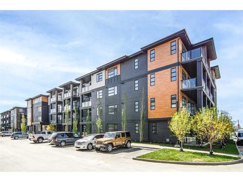 1305-55 Lucas Way Nw, Calgary, AB - Outdoor With Facade