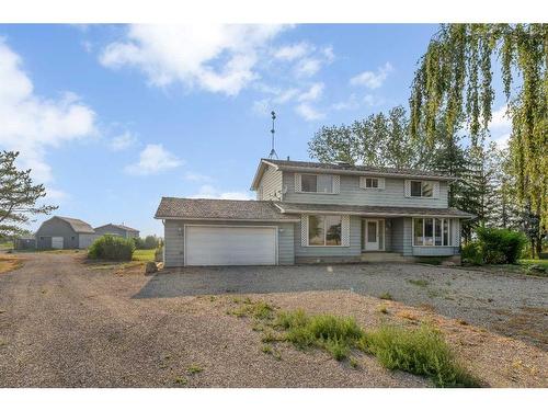 233081 Glenmore View Road, Rural Rocky View County, AB - Outdoor With Facade