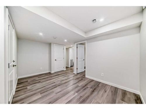 20 Creekstone Drive Sw, Calgary, AB - Indoor Photo Showing Other Room