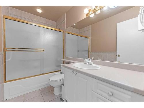 13907 Deer Ridge Drive Se, Calgary, AB - Indoor Photo Showing Bathroom