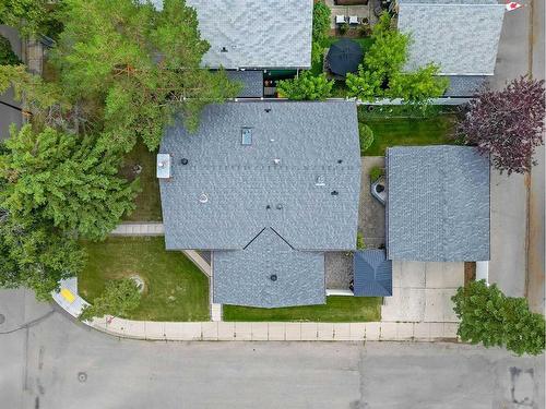 13907 Deer Ridge Drive Se, Calgary, AB - Outdoor With Deck Patio Veranda