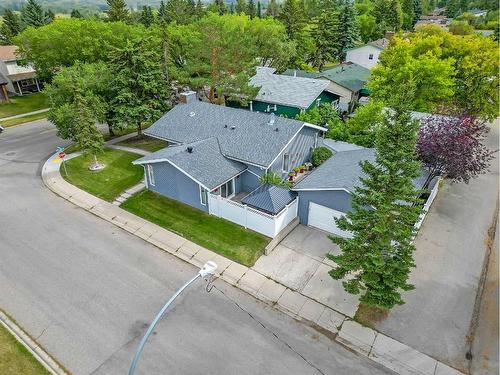 13907 Deer Ridge Drive Se, Calgary, AB - Outdoor