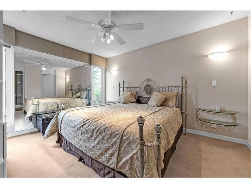 13907 Deer Ridge Drive Se, Calgary, AB - Indoor Photo Showing Bedroom