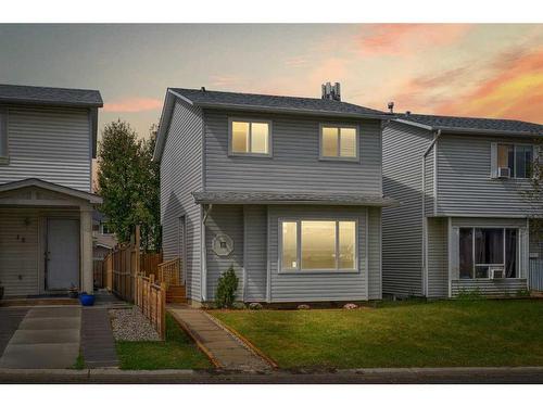 13 Martindale Court Ne, Calgary, AB - Outdoor