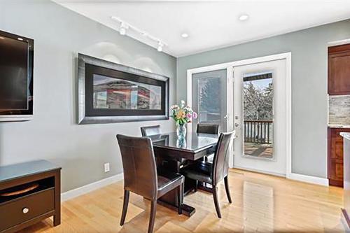 4012 Chatham Place Nw, Calgary, AB - Indoor Photo Showing Dining Room