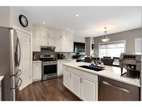 357 Wentworth Place Sw, Calgary, AB - Indoor Photo Showing Kitchen With Double Sink