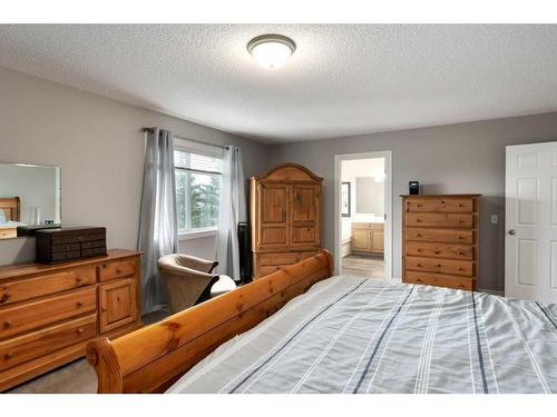 357 Wentworth Place Sw, Calgary, AB - Indoor Photo Showing Bedroom