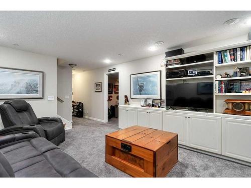 357 Wentworth Place Sw, Calgary, AB - Indoor Photo Showing Living Room