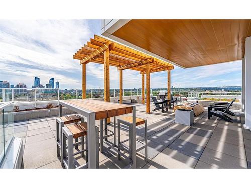 807-1107 Gladstone Road Nw, Calgary, AB - Outdoor With Deck Patio Veranda With View With Exterior