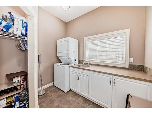 222 Discovery Ridge Way Sw, Calgary, AB - Indoor Photo Showing Laundry Room