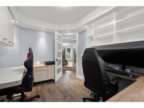 8 Edgevalley Manor Nw, Calgary, AB - Indoor Photo Showing Office