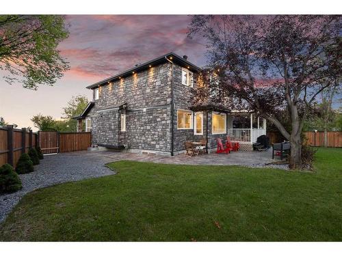 8 Edgevalley Manor Nw, Calgary, AB - Outdoor