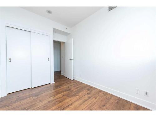 710-550 Riverfront Avenue Se, Calgary, AB - Indoor Photo Showing Other Room