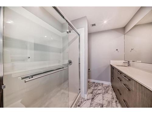 3625-60 Skyview Ranch Road Ne, Calgary, AB - Indoor Photo Showing Bathroom