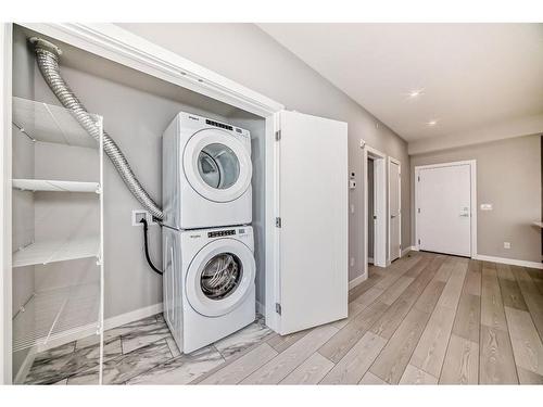 3625-60 Skyview Ranch Road Ne, Calgary, AB - Indoor Photo Showing Laundry Room