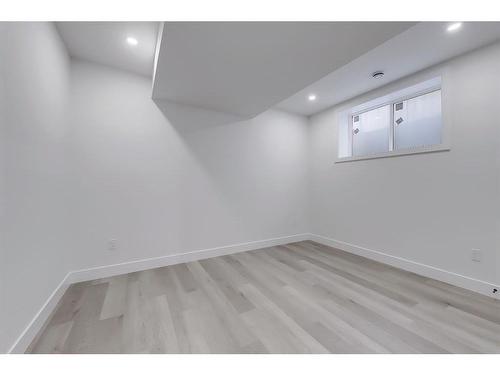 2140 54 Avenue Sw, Calgary, AB - Indoor Photo Showing Other Room