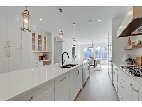 2140 54 Avenue Sw, Calgary, AB - Indoor Photo Showing Kitchen With Double Sink With Upgraded Kitchen