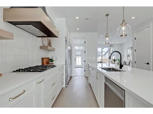 2140 54 Avenue Sw, Calgary, AB - Indoor Photo Showing Kitchen With Double Sink With Upgraded Kitchen