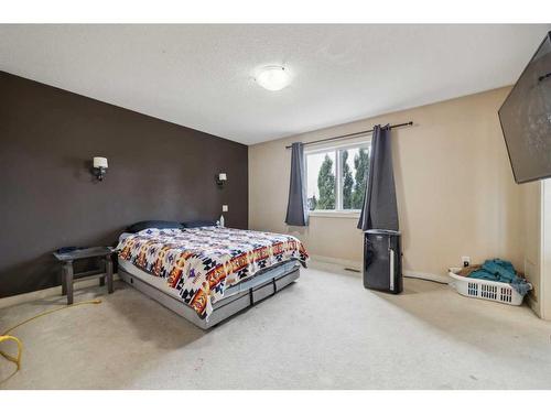 867 Auburn Bay Boulevard Se, Calgary, AB - Indoor Photo Showing Bedroom