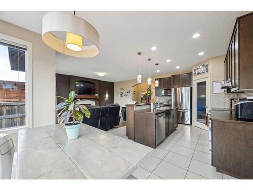 867 Auburn Bay Boulevard Se, Calgary, AB - Indoor Photo Showing Kitchen