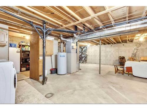 5431 Madigan Drive Ne, Calgary, AB - Indoor Photo Showing Basement