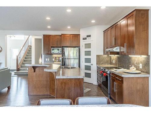 143 New Brighton Close Se, Calgary, AB - Indoor Photo Showing Kitchen