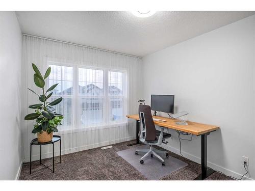 85 Legacy Manor Se, Calgary, AB - Indoor Photo Showing Office