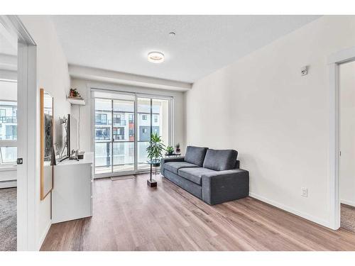 4305-15 Sage Meadows Landing Nw, Calgary, AB - Indoor Photo Showing Living Room