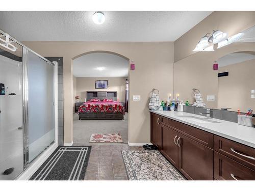 288 Saddlecrest Way Ne, Calgary, AB - Indoor Photo Showing Bathroom