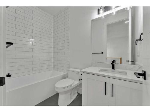 123 Saddlepeace Manor Ne, Calgary, AB - Indoor Photo Showing Bathroom