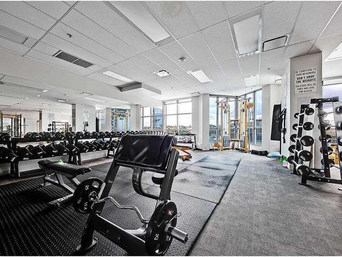 902-220 12 Avenue Se, Calgary, AB - Indoor Photo Showing Gym Room