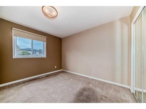 158 Maunsell Close Ne, Calgary, AB - Indoor Photo Showing Other Room