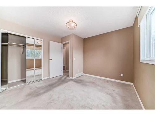 158 Maunsell Close Ne, Calgary, AB - Indoor Photo Showing Other Room