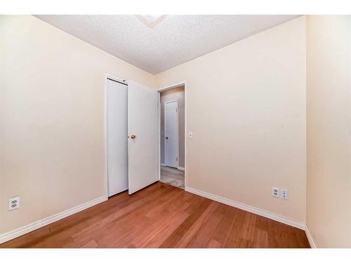 158 Maunsell Close Ne, Calgary, AB - Indoor Photo Showing Other Room