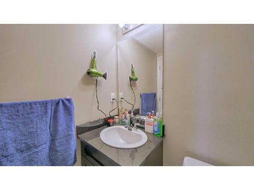 122-355 Taralake Way Ne, Calgary, AB - Indoor Photo Showing Bathroom