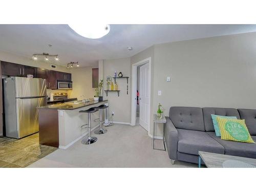 122-355 Taralake Way Ne, Calgary, AB - Indoor Photo Showing Kitchen